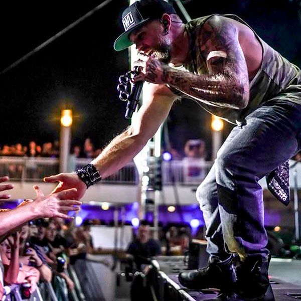 What S Included Brantley Gilbert S Kick It In The Ship Cruise